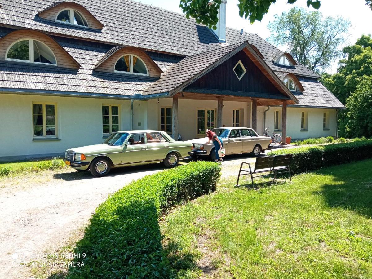 Dwor Strzyzew Panzió Zelazowa Wola Kültér fotó