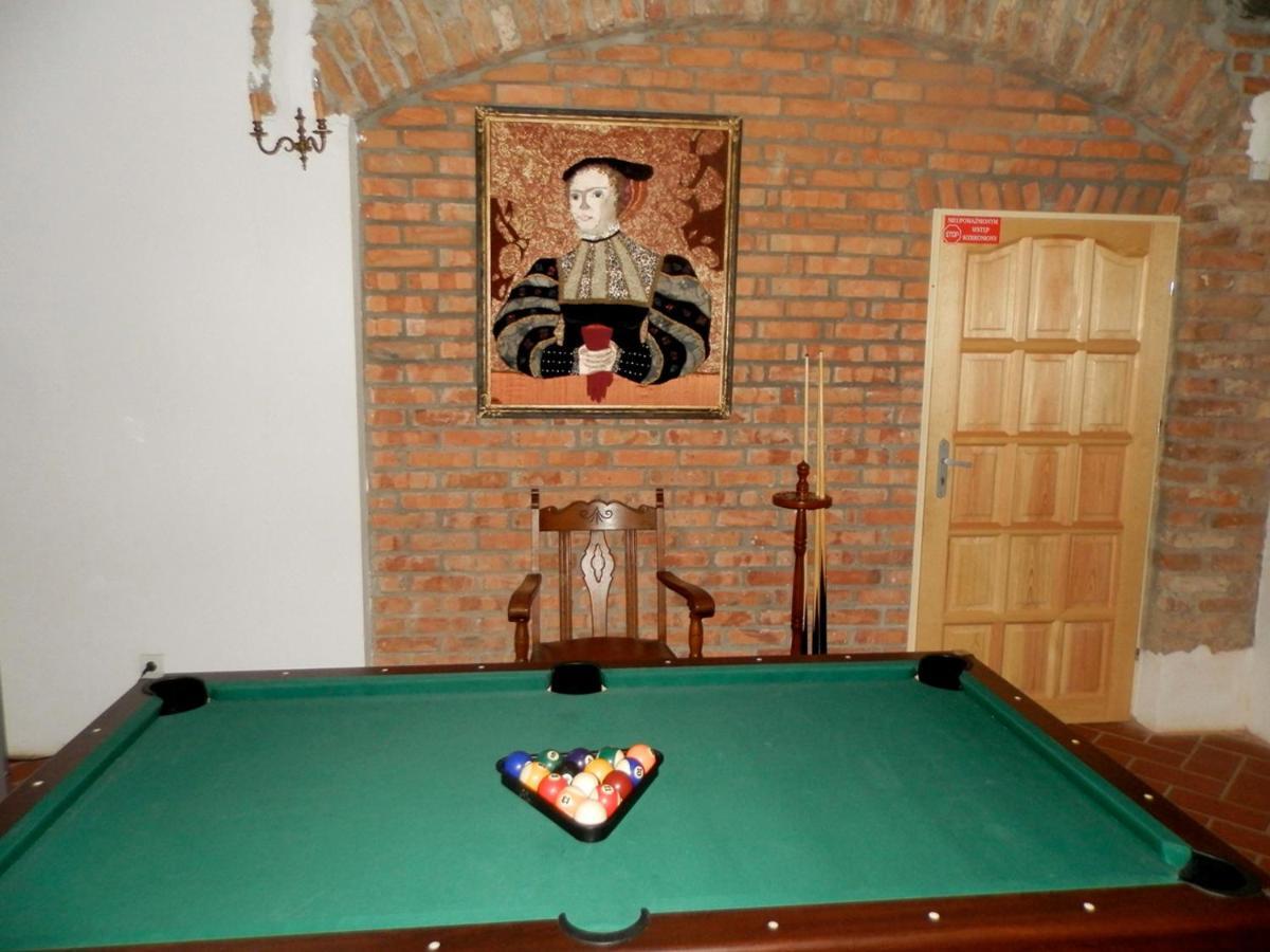 Dwor Strzyzew Panzió Zelazowa Wola Kültér fotó